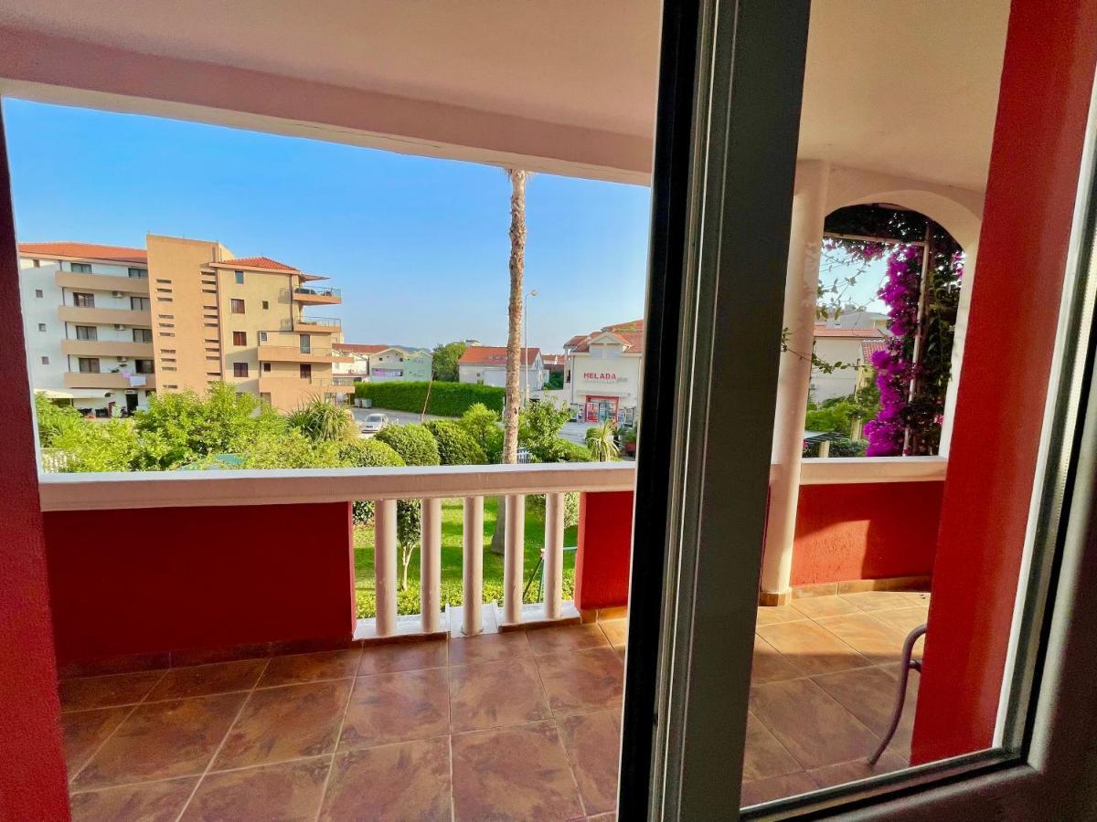 ホテル Vila L ブドヴァ エクステリア 写真